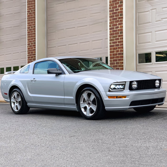 VLAND Projector Headlights For Ford Mustang 2005-2009 Front Lights Assembly [SAE. DOT.]